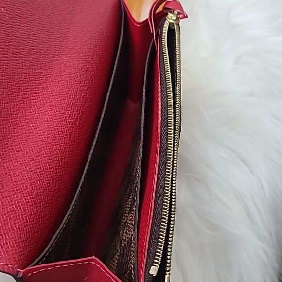 💯 Authentic Louis Vuitton Damier Ebene Sarah Wallet🍀 - Picture 9 of 13